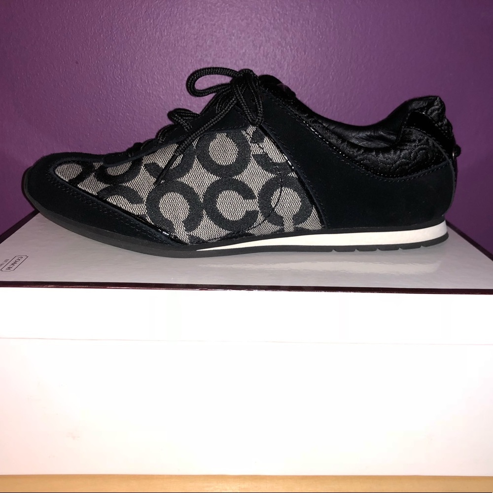 *BRAND NEW* >>NEVER WORN<< Coach Kelbie sneakers!